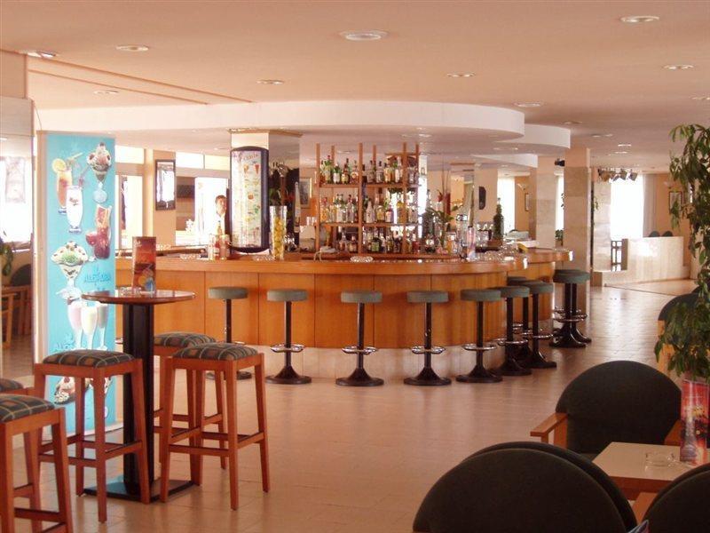 Alondra Hotel